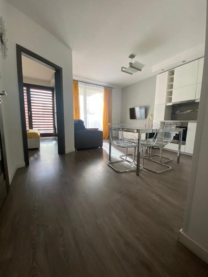 ורשה Grzybowska Residence Inter-Apartments מראה חיצוני תמונה