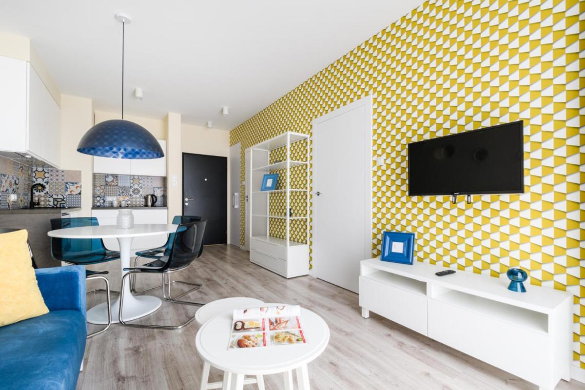 ורשה Grzybowska Residence Inter-Apartments מראה חיצוני תמונה