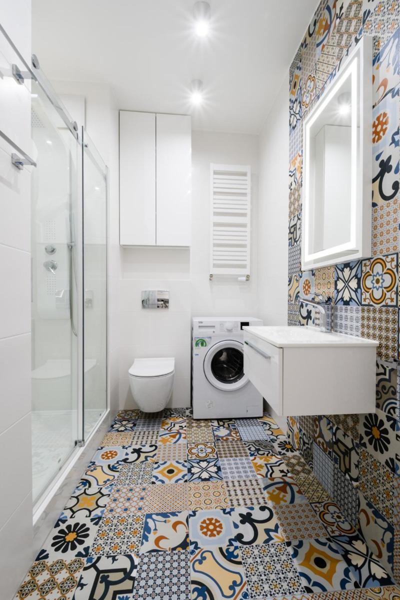 ורשה Grzybowska Residence Inter-Apartments מראה חיצוני תמונה