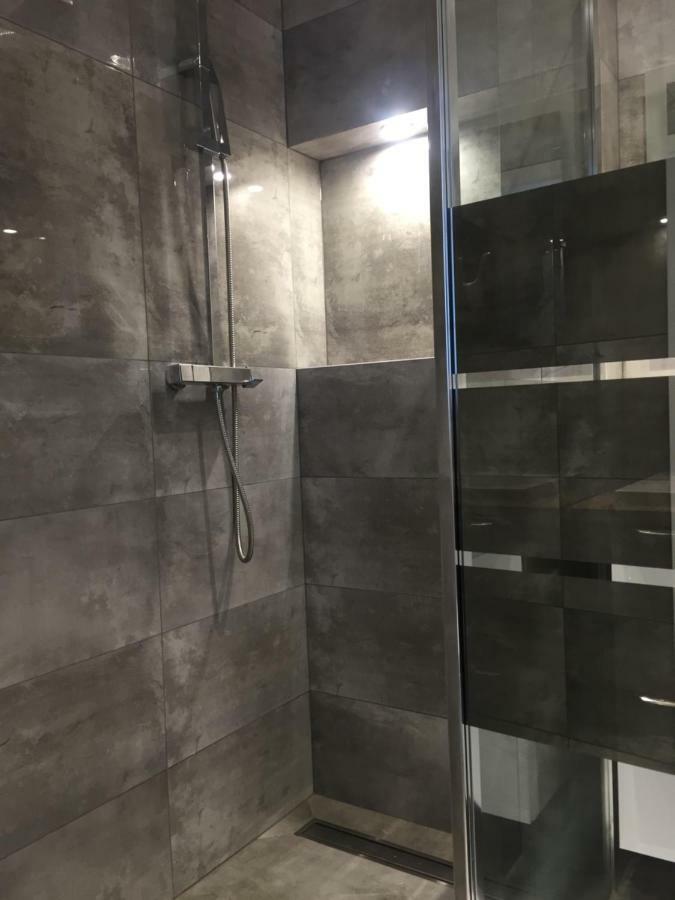 ורשה Grzybowska Residence Inter-Apartments מראה חיצוני תמונה
